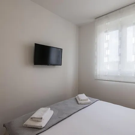 Apartment Studio B