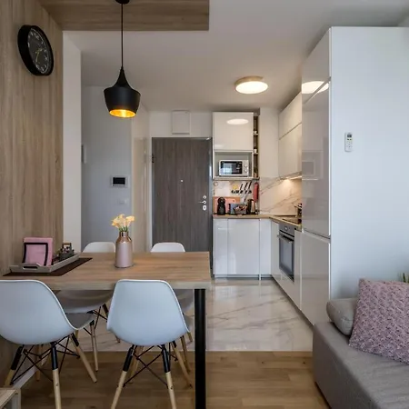 Studio B Apartment *