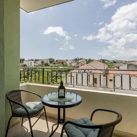 דירה B ספליט